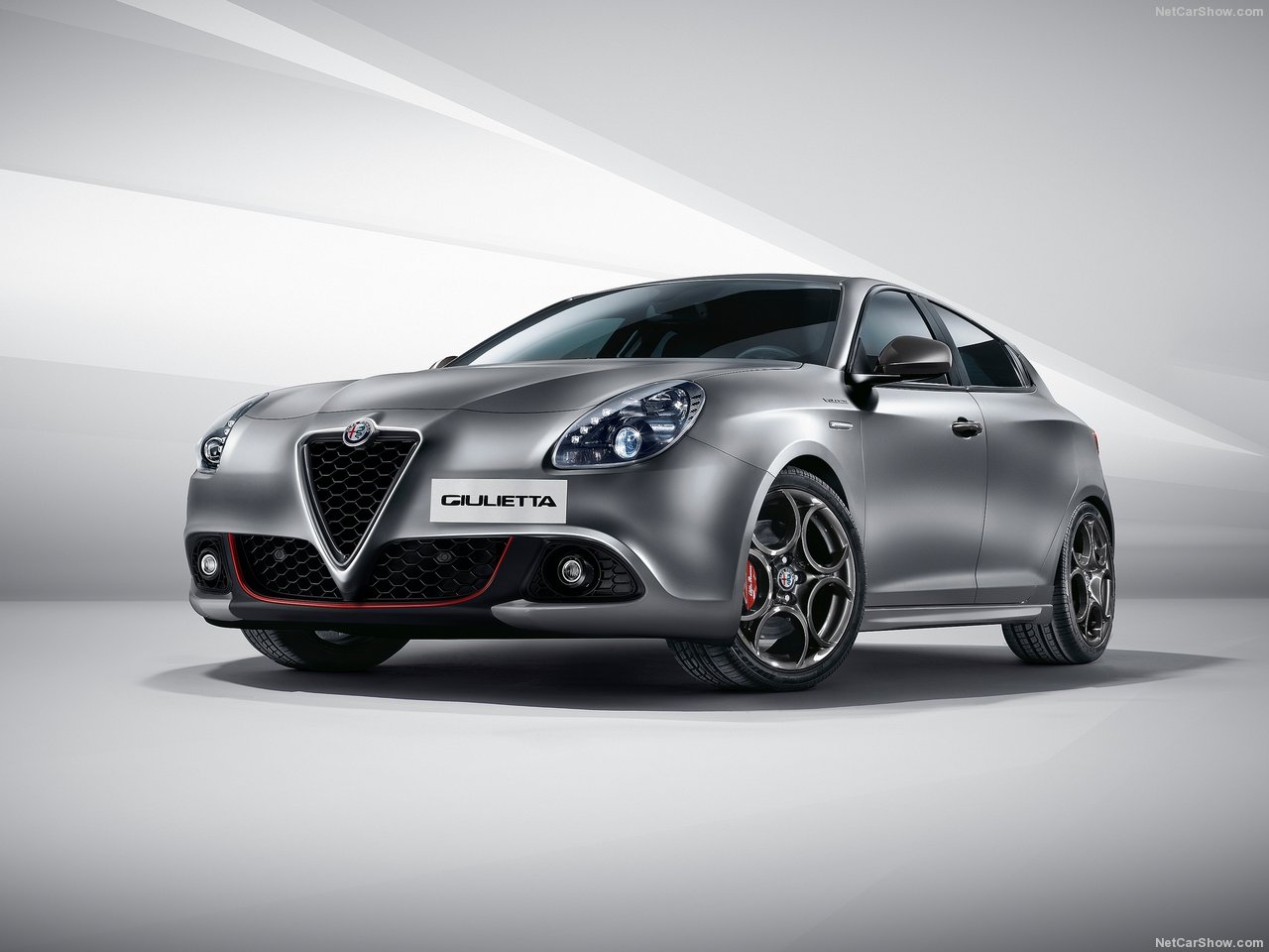 Rent Alfa Romeo Giulietta Casablanca